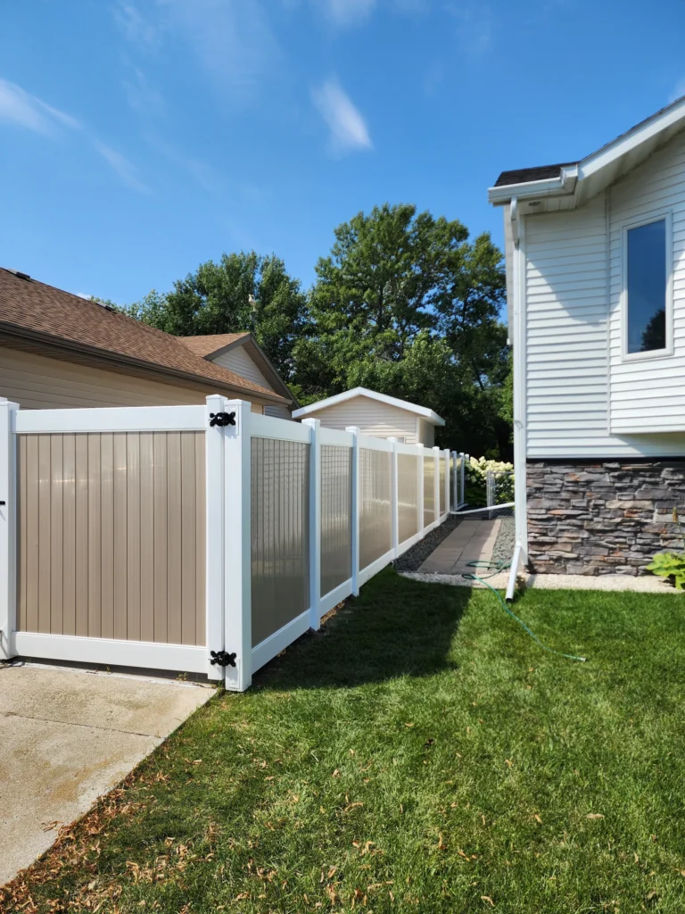 - fence building in North Dakota